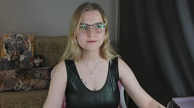 MissBrightShine's Live XXX Chat