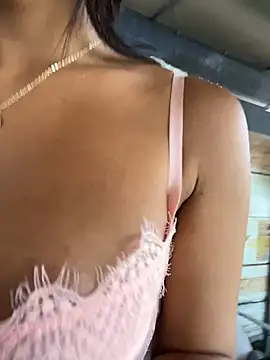 VictoriaSecretXXX Adlı Modelin Canlı XXX Sohbeti