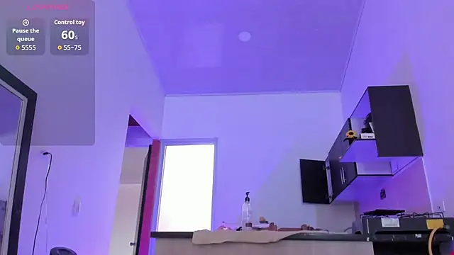 kelly_thomson's Live XXX Chat