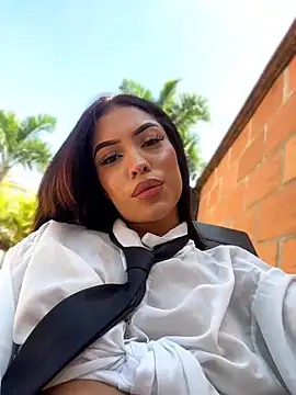 XXX chat uživo modela MystiqueXXX