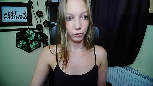 EmillyPlay's Live XXX Chat