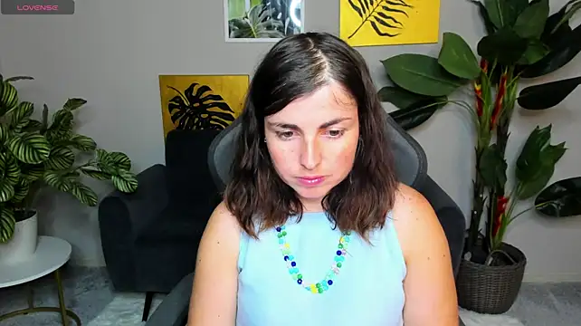 MartaEdams' Live XXX Chat