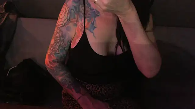 Онлайн чат XXX VenusX