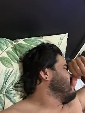 MichaelBear_21 Chat XXX live