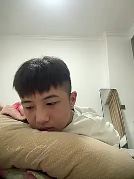 8k6660 即時 XXX 聊天