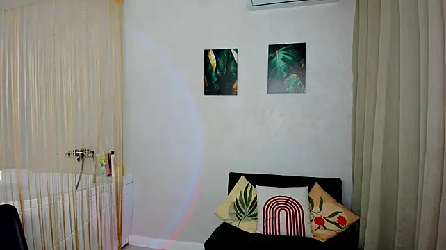 Chat +18 de WishToBloom ao vivo