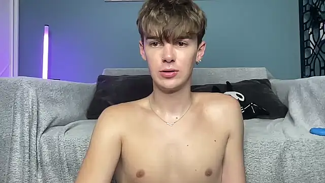 YourMilkyGuy Chat XXX in diretta