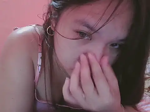 Chat XXX ao vivo de UrHotBabexxx