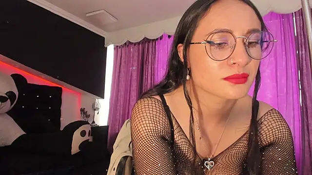 Coral_Gibson Adlı Modelin Canlı XXX Sohbeti