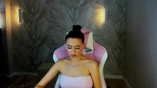 NicoleRossss élő XXX-chatje