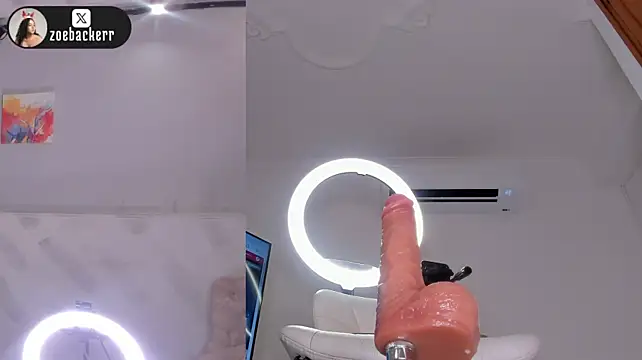 zoe_backer's Live XXX Chat
