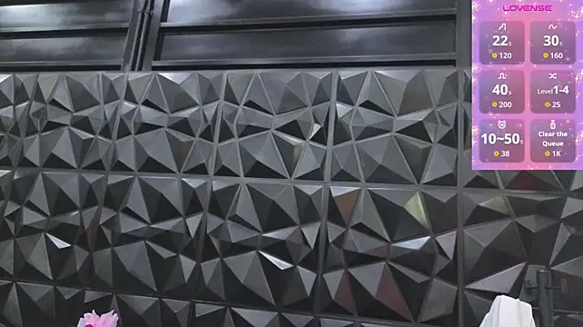 Lorenthertz 现场XXX聊天