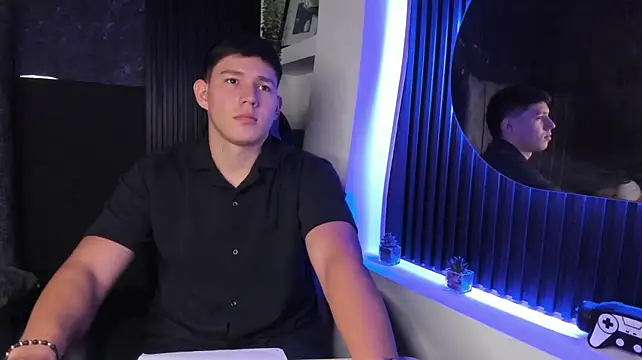 Chat +18 de JamesCr_ ao vivo