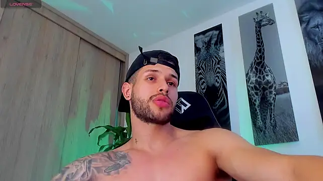 Santos_ramirez1's Live XXX Chat