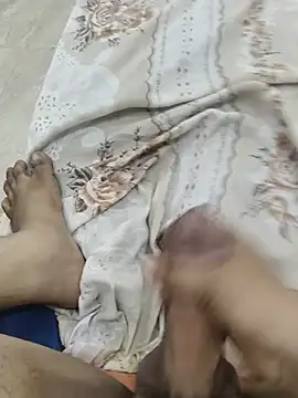 Gujjumuslim Show in webcam