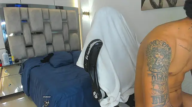 Chat +18 de Ruslan_marcel ao vivo