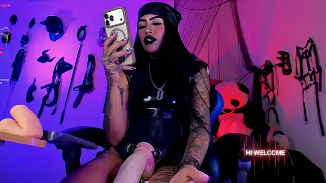 deborah_tatto's Live XXX Chat
