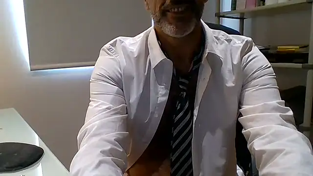 66MA69 – Live XXX-chat