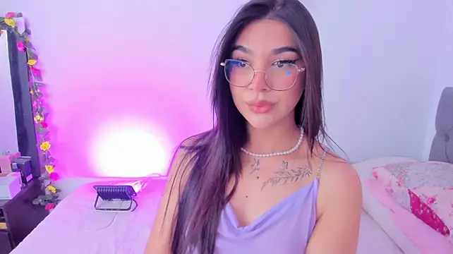 RoseCassie লাইভ XXX চ্যাট