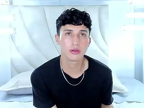 Thom_amees Live XXX-Chat