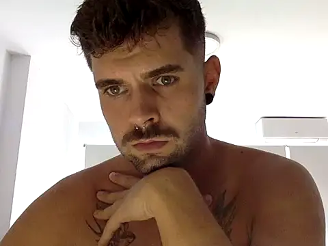 Benistripp Live XXX-Chat
