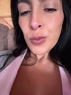 CorinVeil Chat XXX live