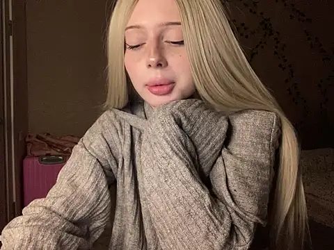 LovelyRachel__ Adlı Modelin Canlı XXX Sohbeti