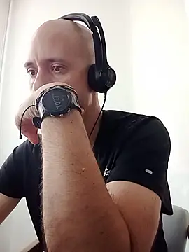 jpcowbow Chat XXX in diretta