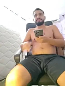 BadboyX333: απευθείας συνομιλία ΧΧΧ