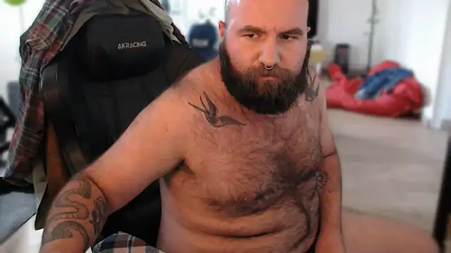 Astohann's Live XXX Chat