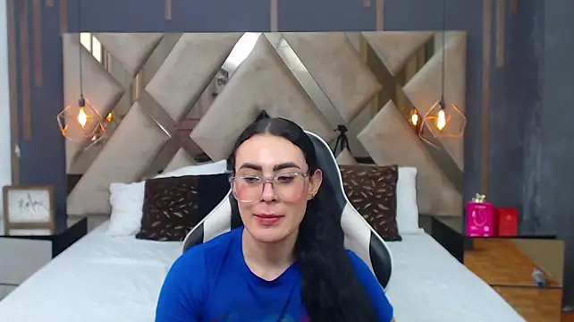 MartinaaFit's Live XXX Chat