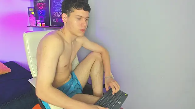 Chatroom XXX en direct de luca_white
