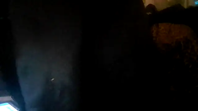 XXX chat uživo modela ShysluutGia