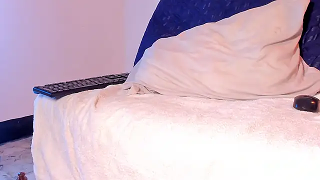 Drake_Wit1's Live XXX Chat