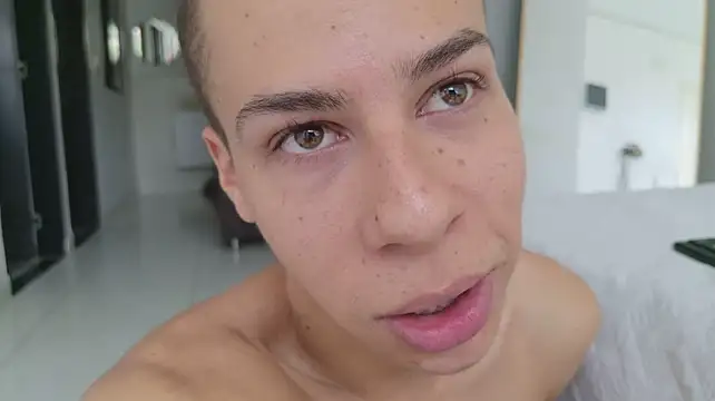 Chatroom XXX en direct de grey___27