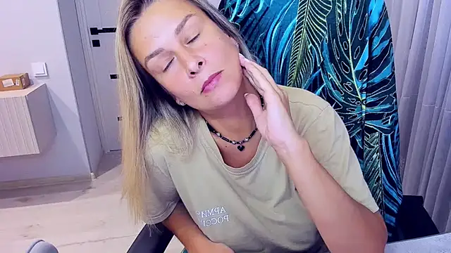 AlexiaDarrenのライブXXXチャット