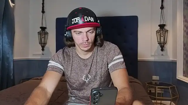 Marrymeplz Chat XXX live