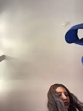 Czat XXX na żywo – MiahJones_