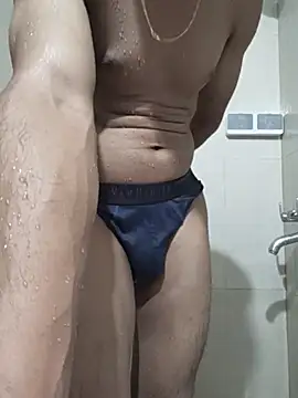 Tharak_69のライブXXXチャット