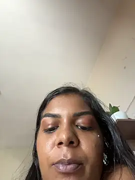 Indiazinhax's Live XXX Chat