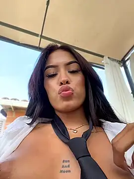 Chat XXX ao vivo de MystiqueXXX
