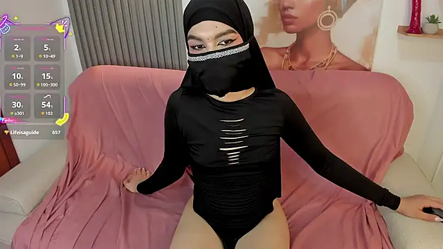 Candy_Noor Show in webcam