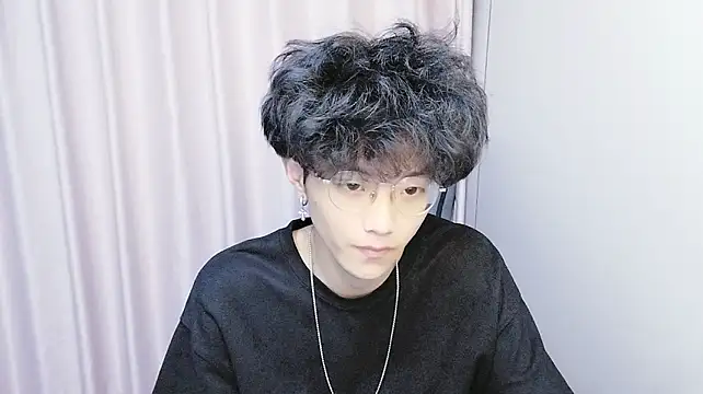 wssoo11's Live XXX Chat