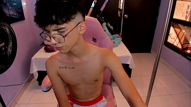 LiamHeatx Live XXX Chat