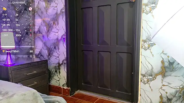 Czat XXX na żywo – Pameelaanderson_