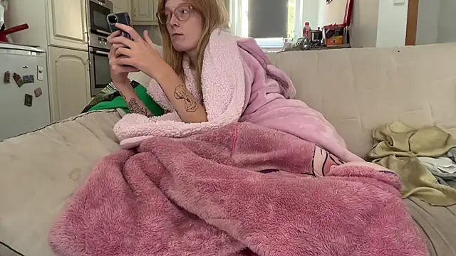 DouceMarine's Live XXX Chat