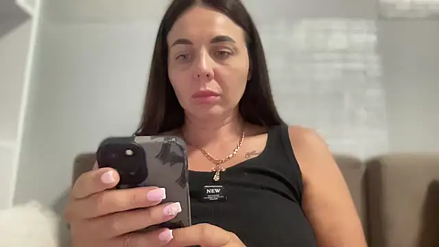 Chat +18 de Darsy_Rox ao vivo