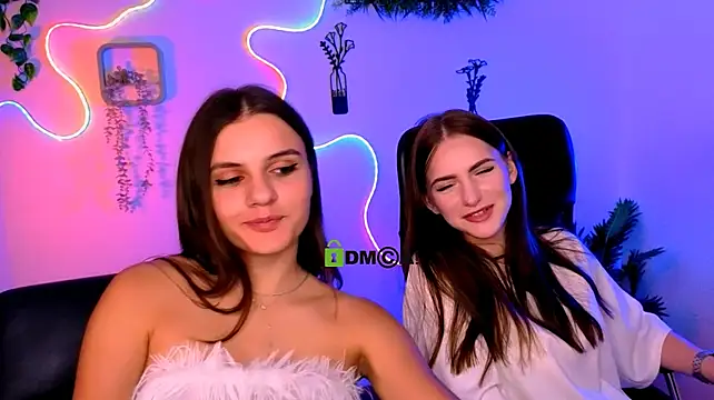lisa_dark_'s Live XXX Chat