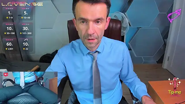 XXX chat uživo modela SteveTiger