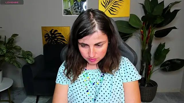 MartaEdams' Live XXX Chat